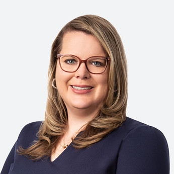 Photo of Suzanne E. Bassett.