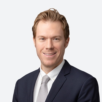 Photo of Andrew Cromer.