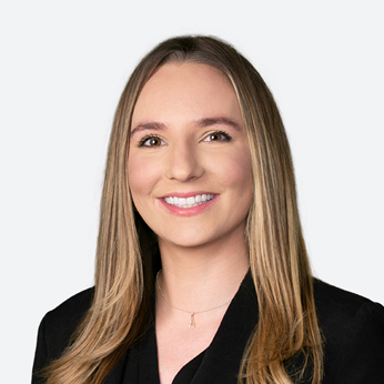 Photo of Alessandra D. Schneider.